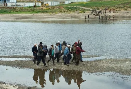 El comunicado militar informa también que cinco soldados se encuentran desaparecidos en las aguas del rio Ilave