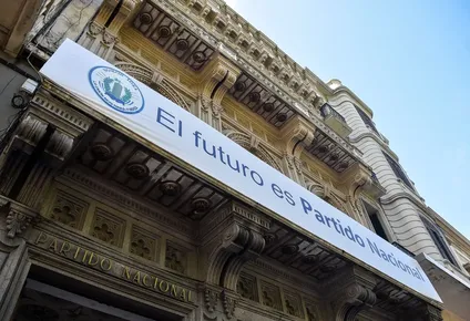 Este lunes se reunió el directorio blanco.
