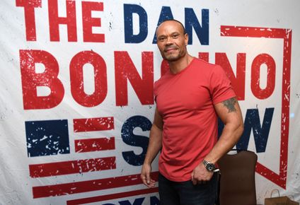 trump designa a dan bongino, podcaster conservador y ex presentador de fox, como subdirector del fbi