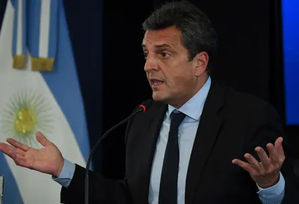 El ministro Sergio Massa anunció el inicio de las conversaciones