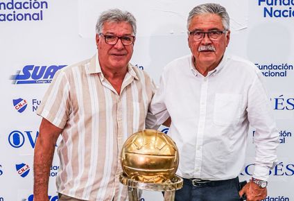 se salvo de la colimba de forma increible, no pudo jugar el mundialito y fue campeon de america y del mundo con nacional; la vida de jose rosauro cabrera