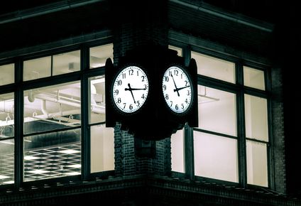 trabajo nocturno: el proyecto para eliminar el minimo de cinco horas y universalizar el pago extra