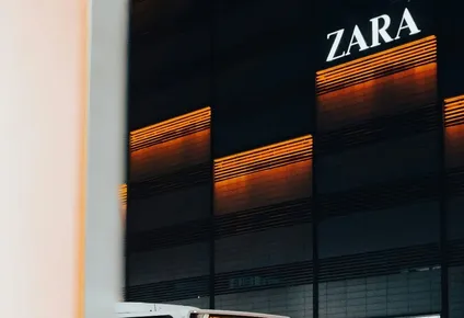 Inditex busca cubrir puestos en diversas áreas como dependientes y mozos de almacén