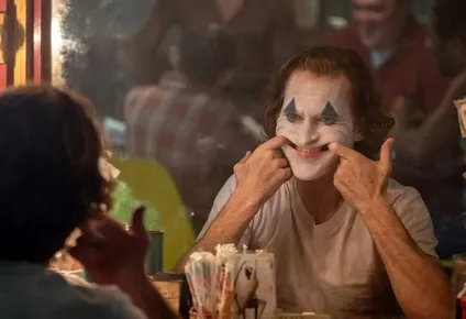 joker: cual es la enfermedad detras de la risa descontrolada del villano