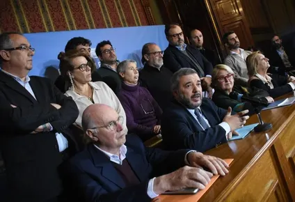 Mario Bergara encabeza una conferencia de prensa tras interpelación a Heber y Bustillo