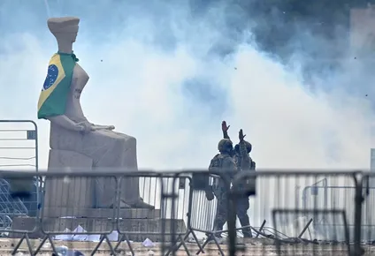 Este domingo fueron atacados edificios y monumentos