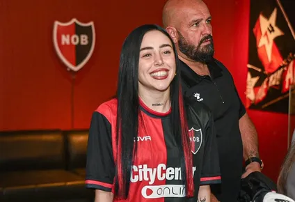 Nicki Nicole y Peso Pluma fueron a ver a Newells