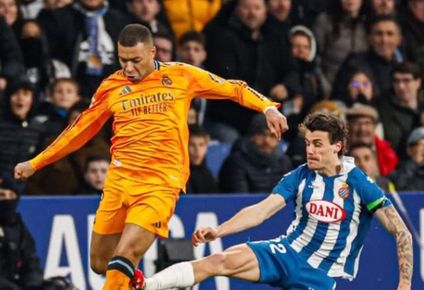La dura entrada contra Mbappé.
