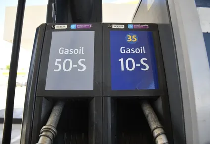 gobierno definio precios de nafta y gasoil para abril en uruguay