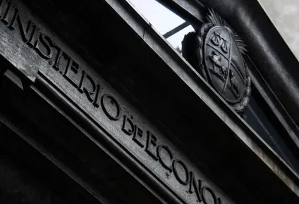 ¿cuales son las necesidades de financiamiento de uruguay para 2023?