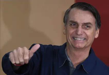 bolsonaro ya voto, sin prensa y con medidas de seguridad